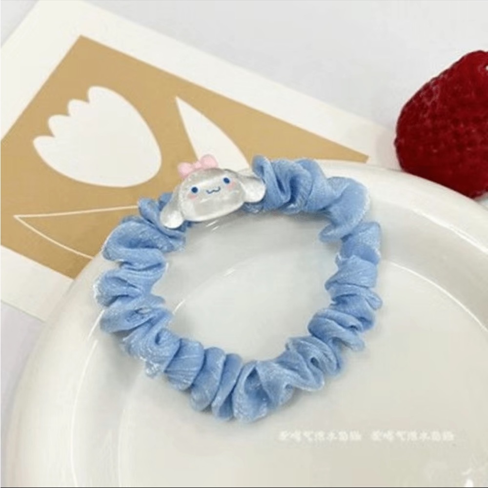 Hello Kitty Scrunchies - Picture 5 of 6
